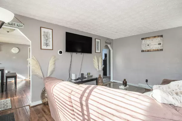 4425 Liverpool RD, Lake Station, IN 46405