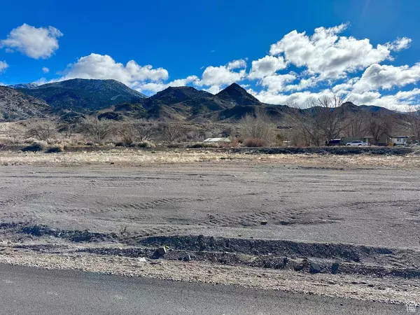 520 E 200 N #9, Monroe, UT 84754