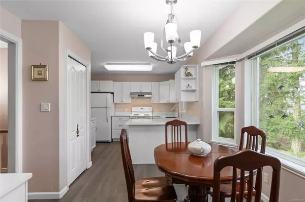 6019 Joseph Pl, Nanaimo, BC V9T 6H7