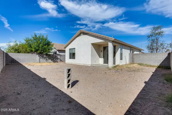 6557 W PUGET Avenue, Glendale, AZ 85302