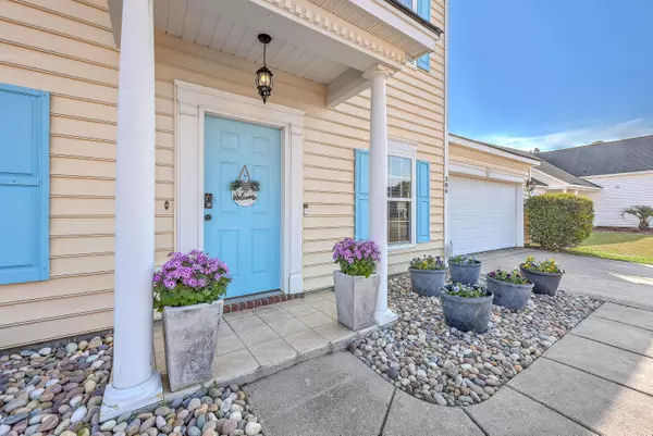 304 Lakewind Dr, Moncks Corner, SC 29461