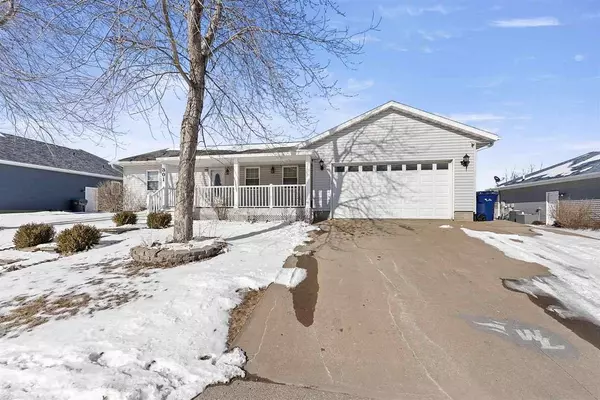 301 W 15th St, West Liberty, IA 52776