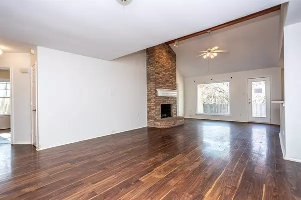 217 Juniper Ridge Court, Desoto, TX 75115