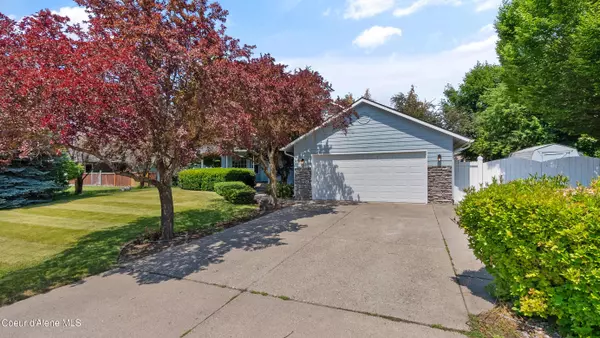 305 E SUMMERFIELD LOOP, Hayden, ID 83835