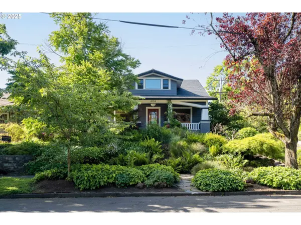 4104 SE PINE ST, Portland, OR 97214