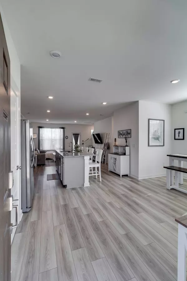 1740 Frodo Way, Murfreesboro, TN 37128