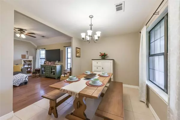 4311 Avenue J, Santa Fe, TX 77510