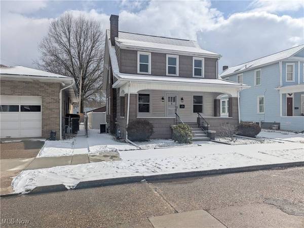1104 Pearl ST, Martins Ferry, OH 43935