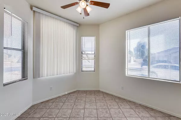 6557 W PUGET Avenue, Glendale, AZ 85302