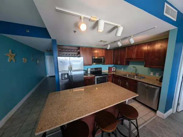 9860 S Thomas Drive  #907, Panama City, FL 32407