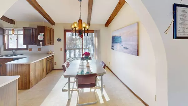 10025 Jay ST NW, Coon Rapids, MN 55433