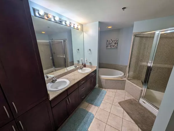 9860 S Thomas Drive  #907, Panama City, FL 32407