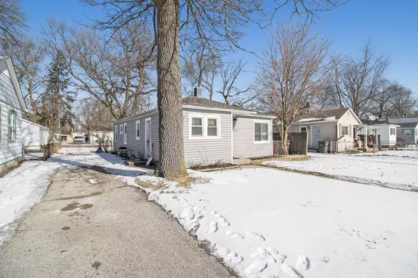 4425 Liverpool RD, Lake Station, IN 46405