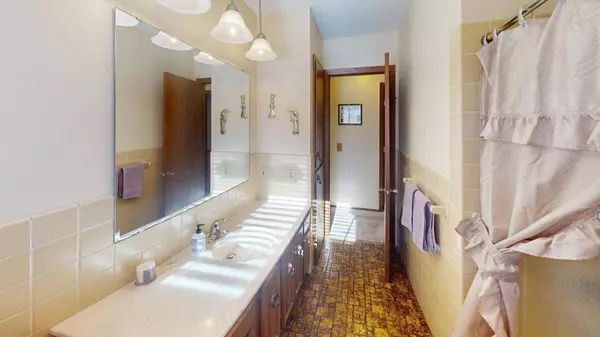 10025 Jay ST NW, Coon Rapids, MN 55433