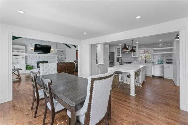 6055 Courtside DR, Peachtree Corners, GA 30092