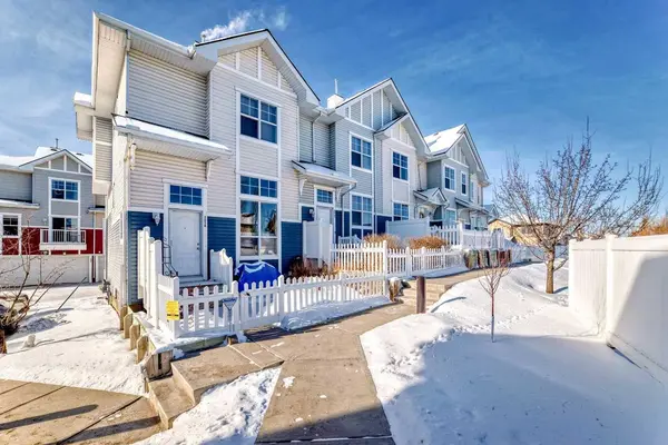 3042 New Brighton GDNS SE, Calgary, AB T2Z 0A5