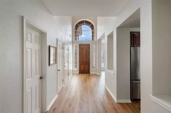 11906 Loomis DR, Austin, TX 78738