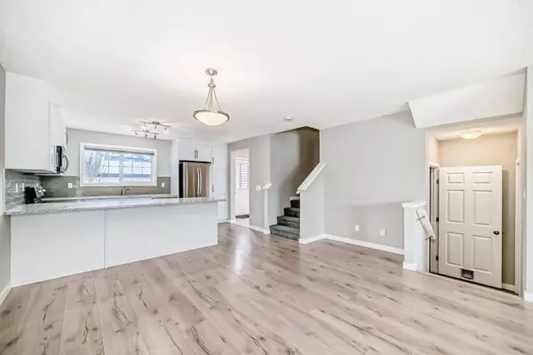 266 Legacy Village WAY SE, Calgary, AB T2X 0Y9