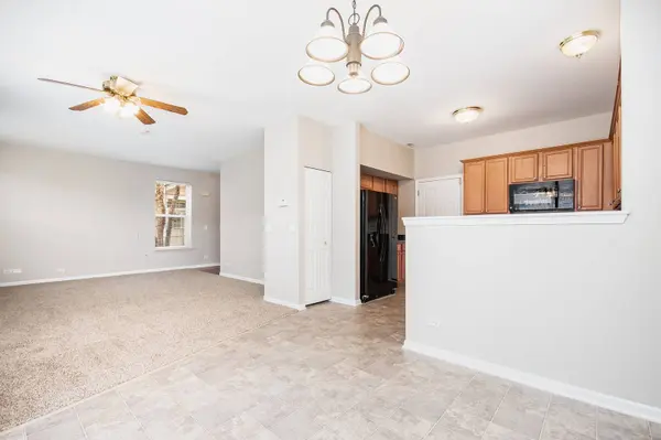 2373 Sunshine Lane #2373, Aurora, IL 60503