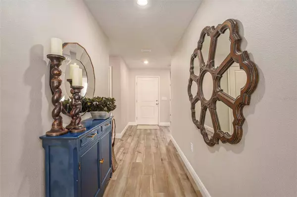 9565 FLATWOOD HAMMOCK PL, Seffner, FL 33584