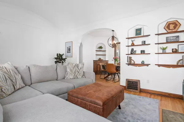 2158 Juno AVE, Saint Paul, MN 55116