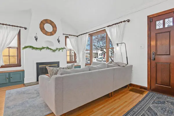 2158 Juno AVE, Saint Paul, MN 55116