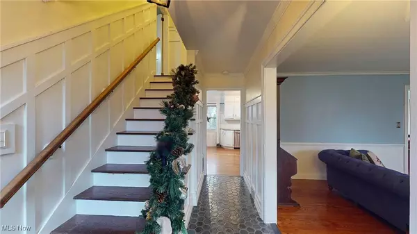 160 Griswold DR, Youngstown, OH 44512