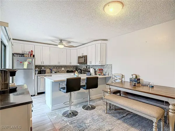 5215 Cedarbend DR #4, Fort Myers, FL 33919