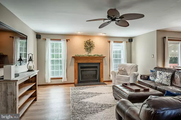 1315 SONNET LN, West Chester, PA 19380