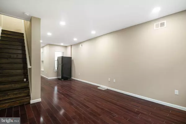 963 N 45TH ST, Philadelphia, PA 19104