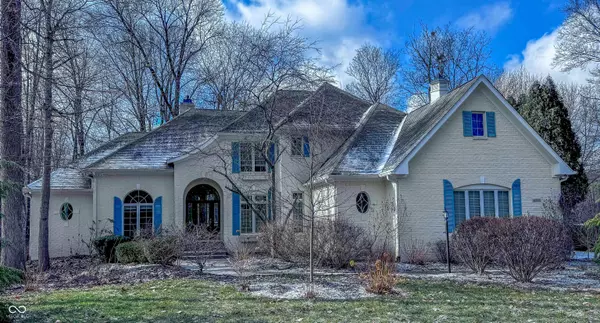 4388 Creekside PASS, Zionsville, IN 46077