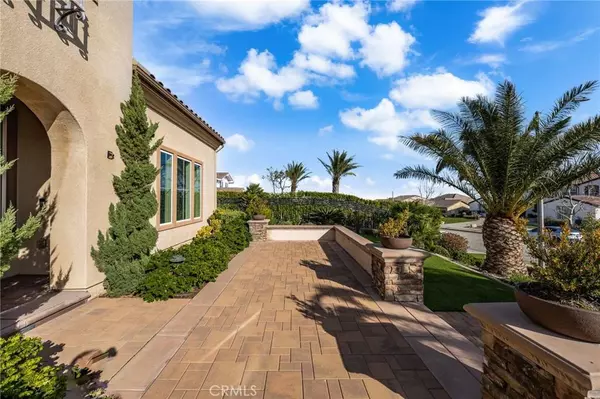 4979 Woodley Ridge Dr, Rancho Cucamonga, CA 91739