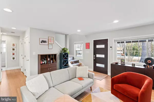 2417 ROSS ST, Alexandria, VA 22306