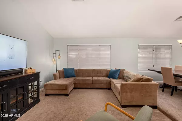 2646 N ROBIN Lane, Mesa, AZ 85213