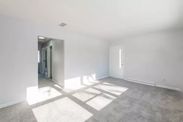 10454 W Bairstow Avenue, Beach Park, IL 60087