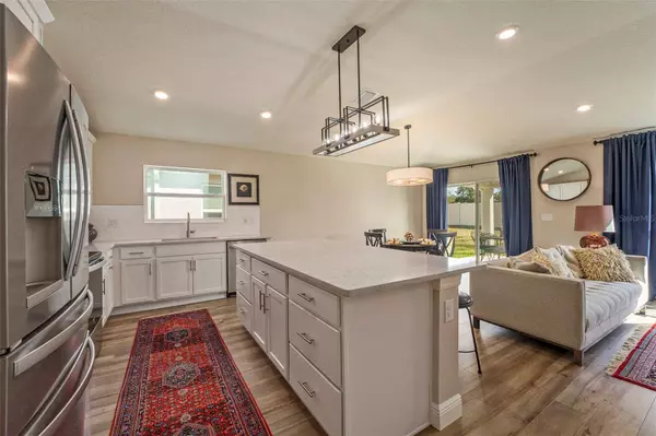 9565 FLATWOOD HAMMOCK PL, Seffner, FL 33584