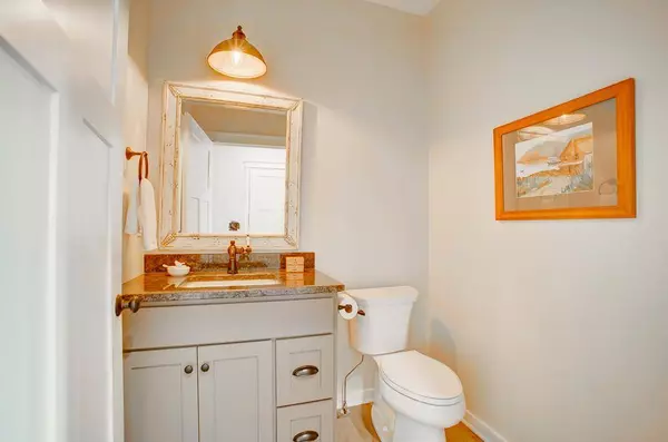 2518 Neal CT N, Stillwater, MN 55082