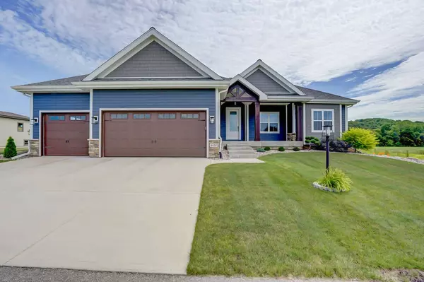 6424 Revere Pass, Deforest, WI 53532-9720