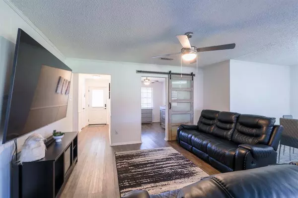 6405 Saddle Horse Lane, Forest Hill, TX 76119