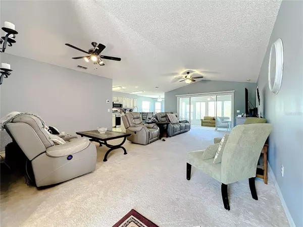 32676 OAK PARK DR, Leesburg, FL 34748