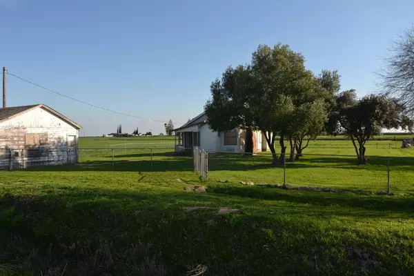 11315 Childs AVE, Le Grand, CA 95333