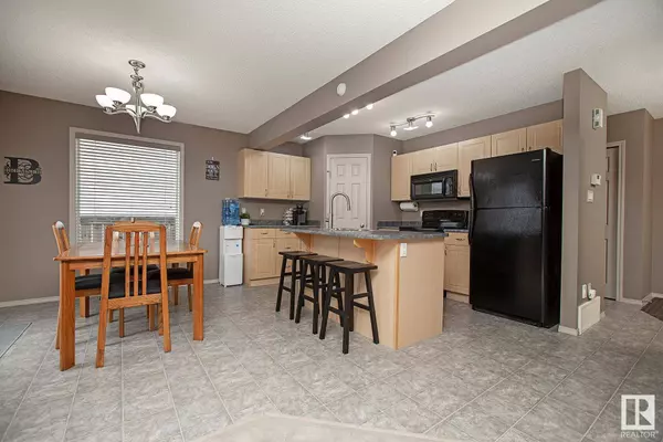 3351 24 AV NW, Edmonton, AB T6T 1Y5