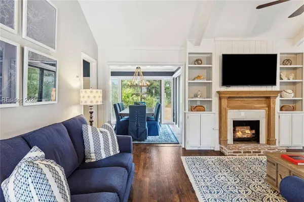 6 Possum LN, Hilton Head Island, SC 29928