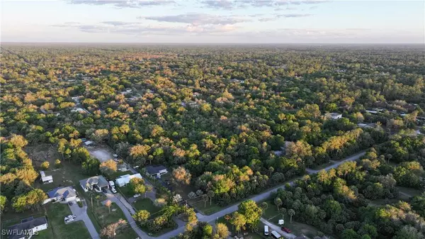 380 16th ST NE, Naples, FL 34120