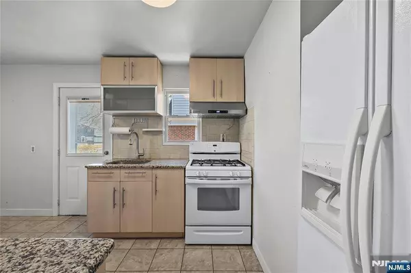 23-16 Fairmount, Fair Lawn, NJ 07410