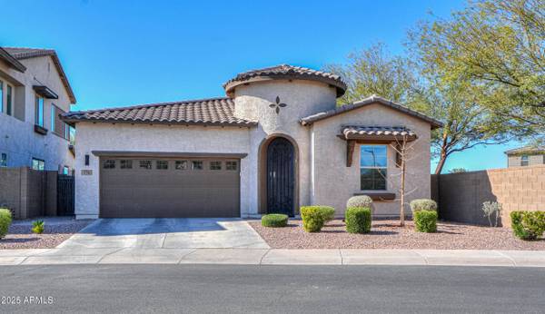 139 E DESERT BROOM Drive, Chandler, AZ 85286