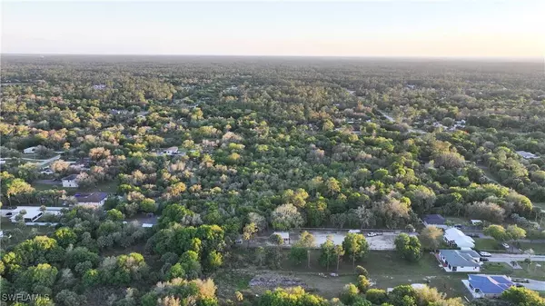 380 16th ST NE, Naples, FL 34120