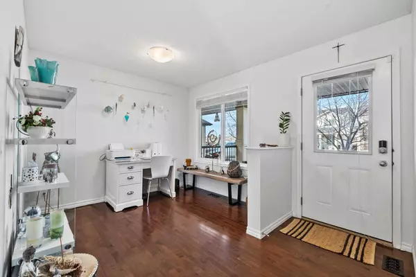 2384 Sagewood Gate SW #703, Airdrie, AB T4B 0K7