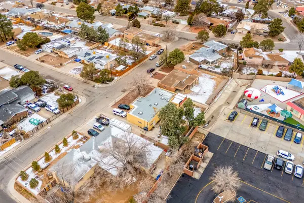 4504 PIEDRA BLANCA ST NE, Albuquerque, NM 87111