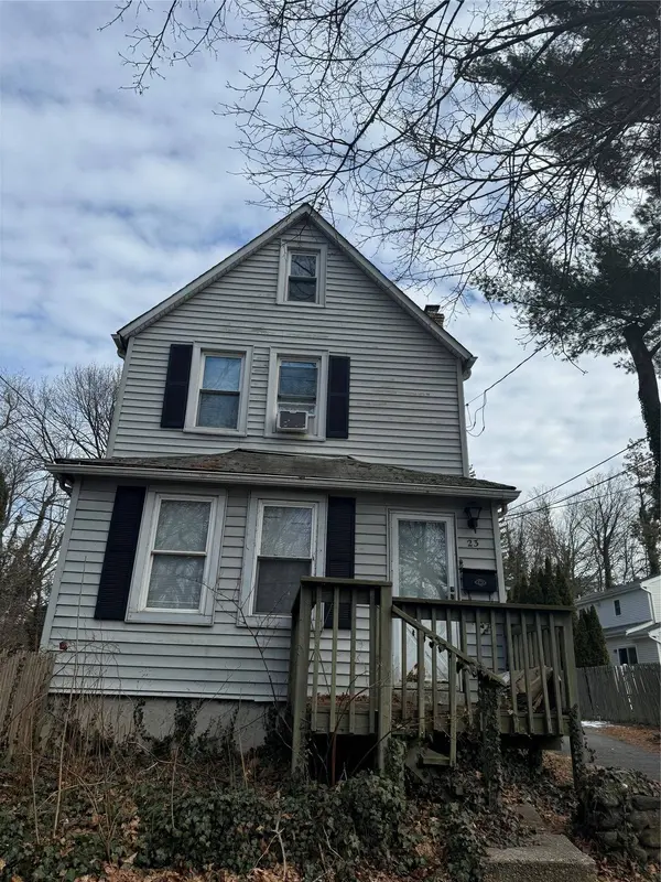 23 Virginia AVE, Huntington, NY 11743